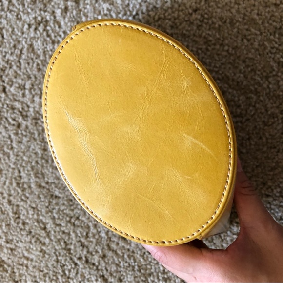 Rare! JACQUEMUS Le Sac Praia Bucket Bag In Yellow - Picture 9 of 11